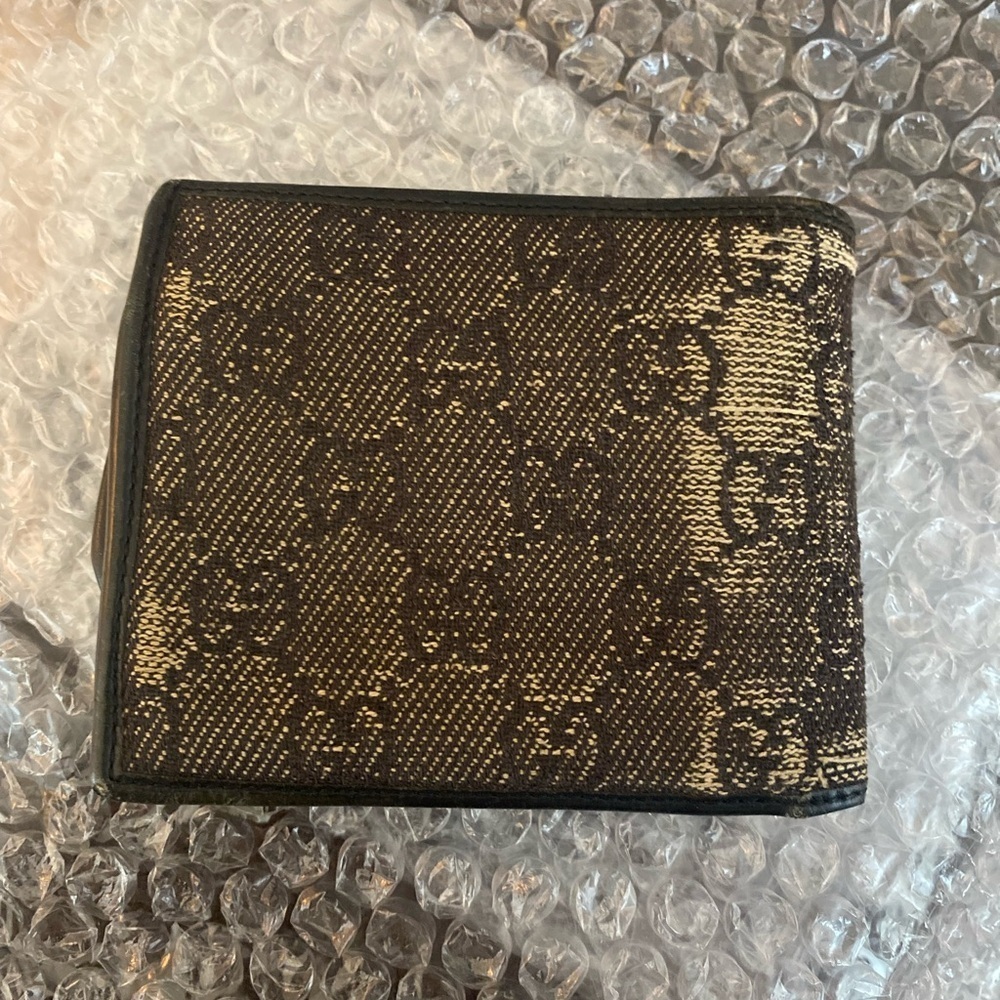 Gucci Mens Bifold Wallet - Picture 2 of 9